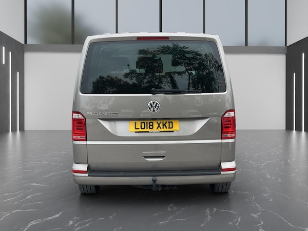 Used Volkswagen Transporter 2018 for sale - 76296082: Photo 6
