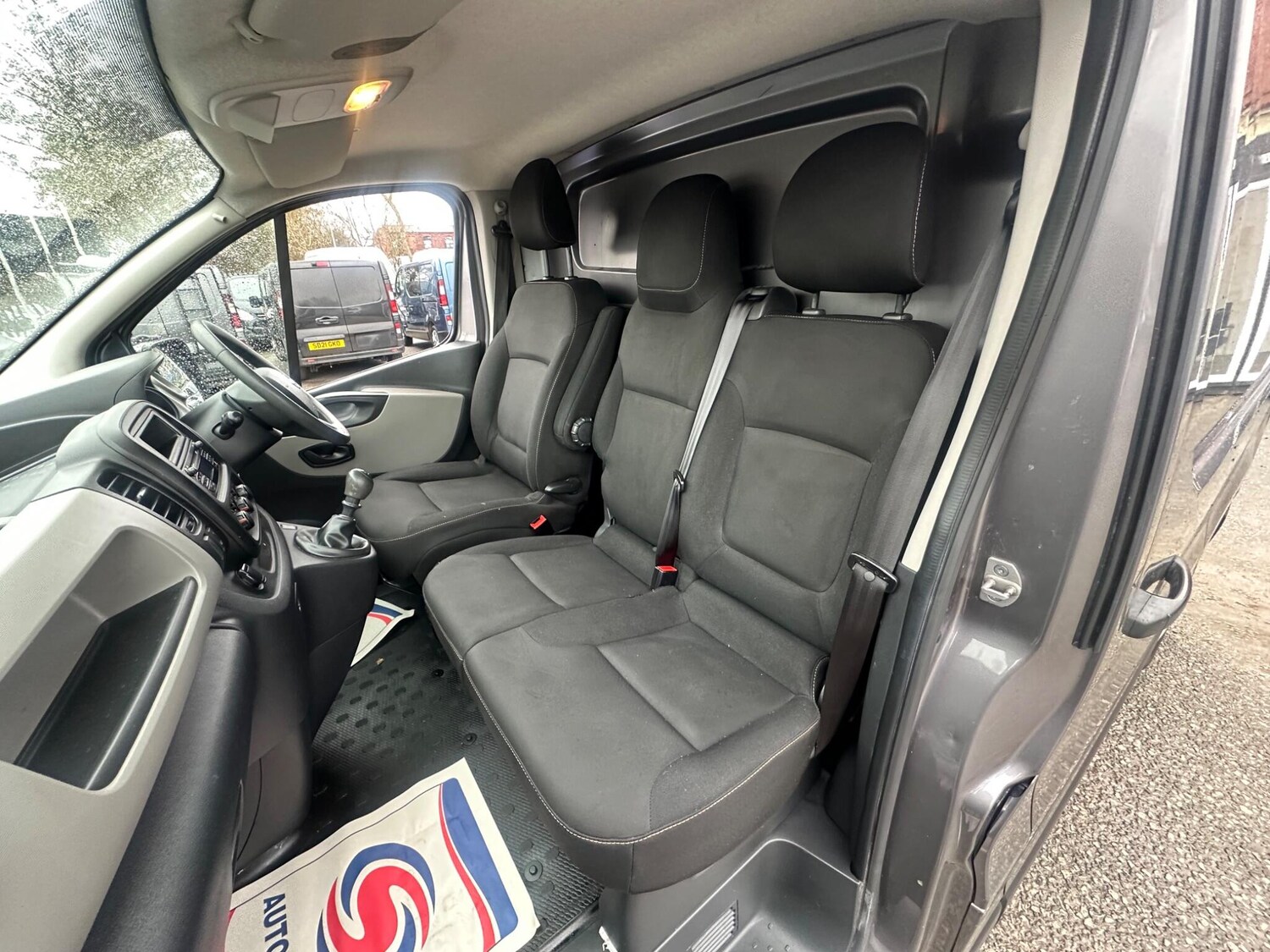 Used Nissan NV300 for sale - 77683846: Photo 14