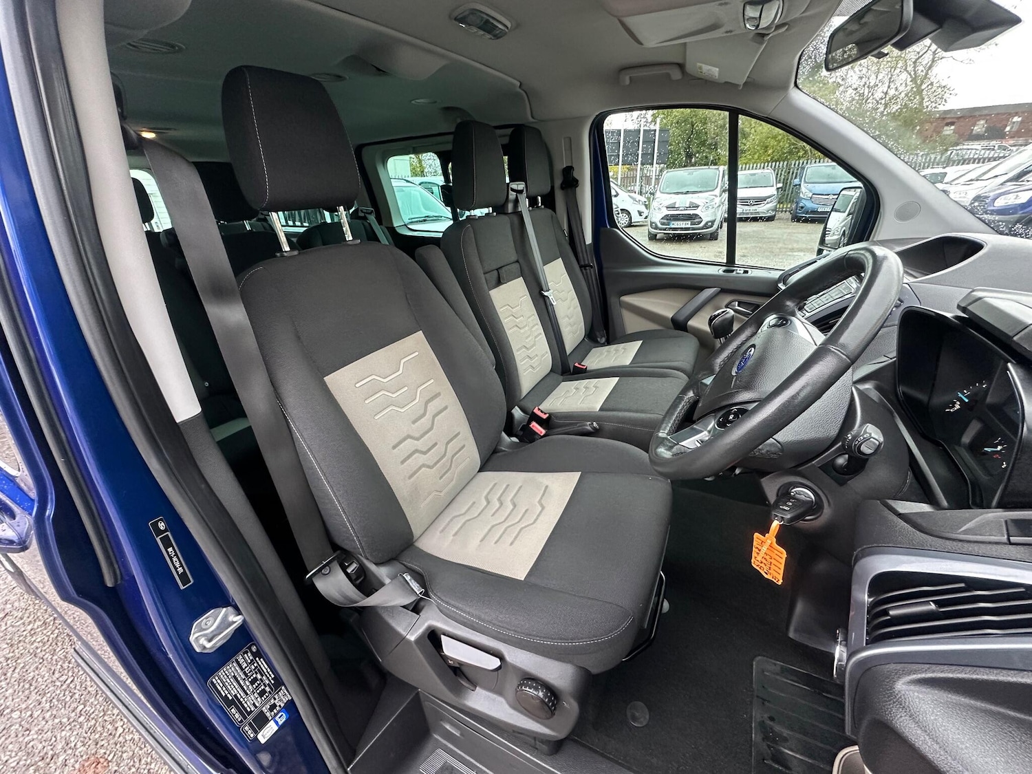 Used Ford Tourneo Custom 2015 for sale - 76499416: Photo 10