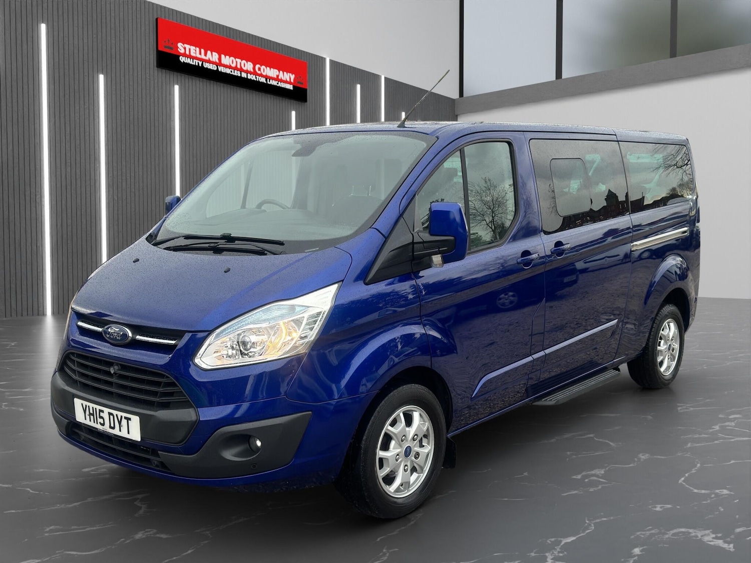 Used Ford Tourneo Custom 2015 for sale - 76499416: Photo 2