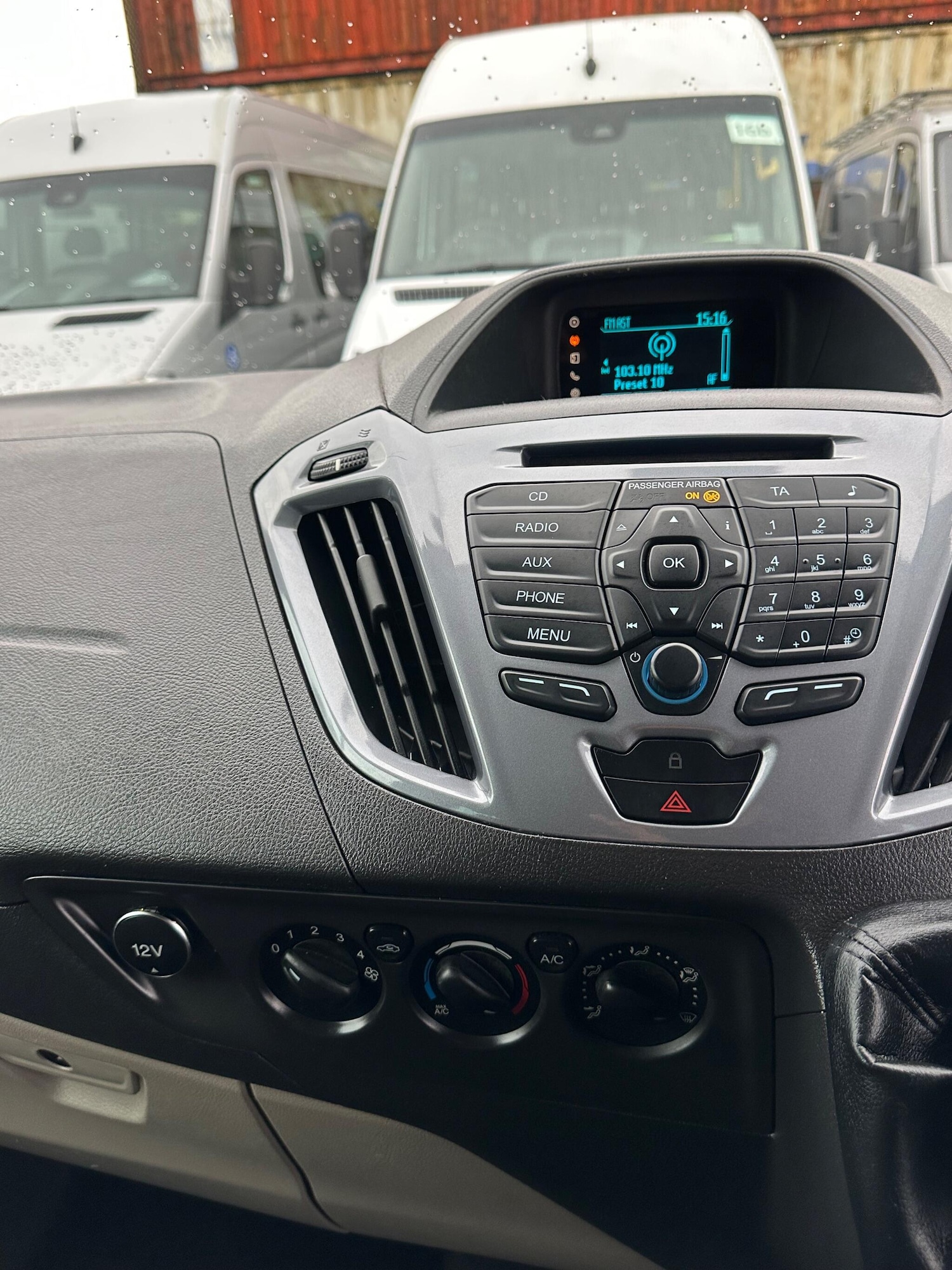 Used Ford Tourneo Custom 2015 for sale - 76499416: Photo 29