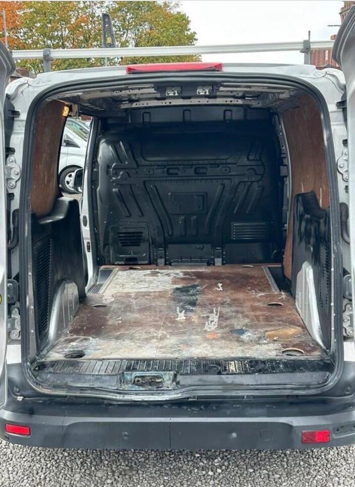 Used Ford Transit Connect 2017 for sale - 76440732: Photo 17