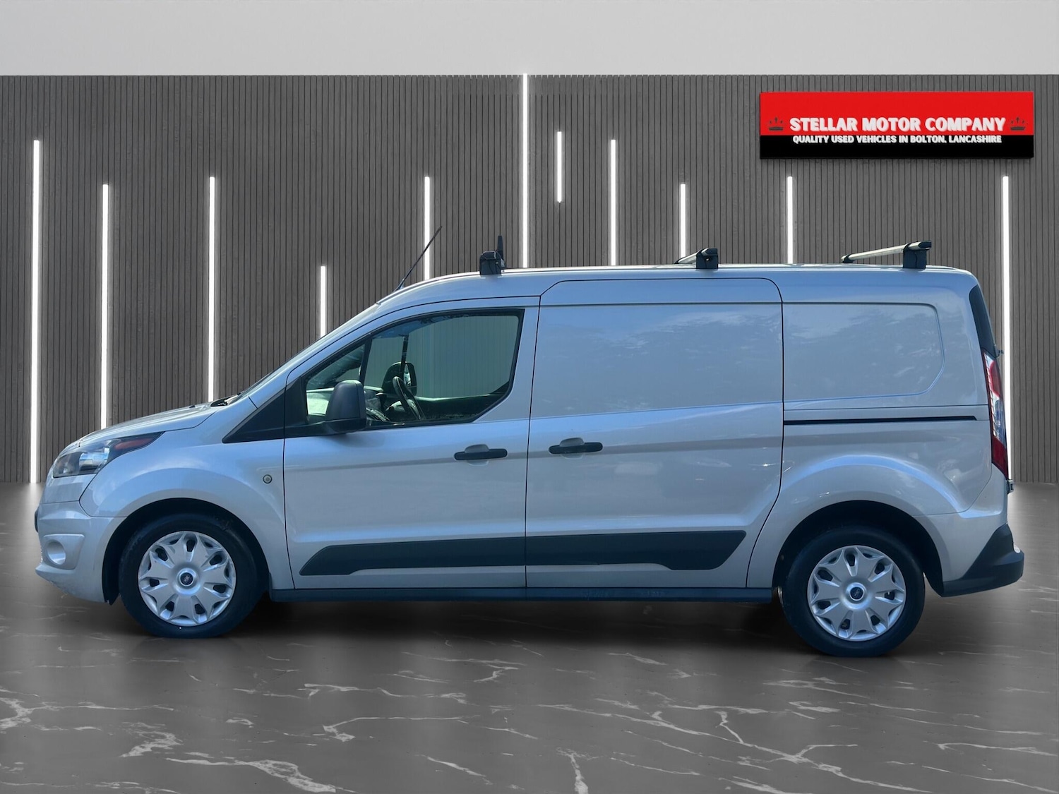 Used Ford Transit Connect 2017 for sale - 76440732: Photo 2