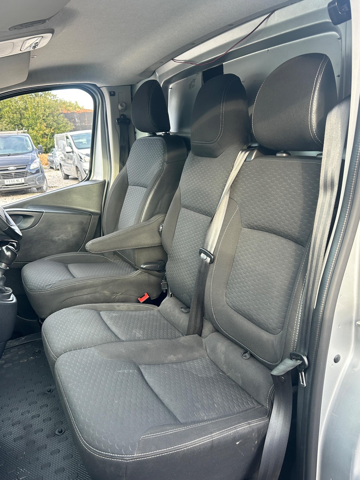 Used Vauxhall Vivaro for sale - 76476607: Photo 9