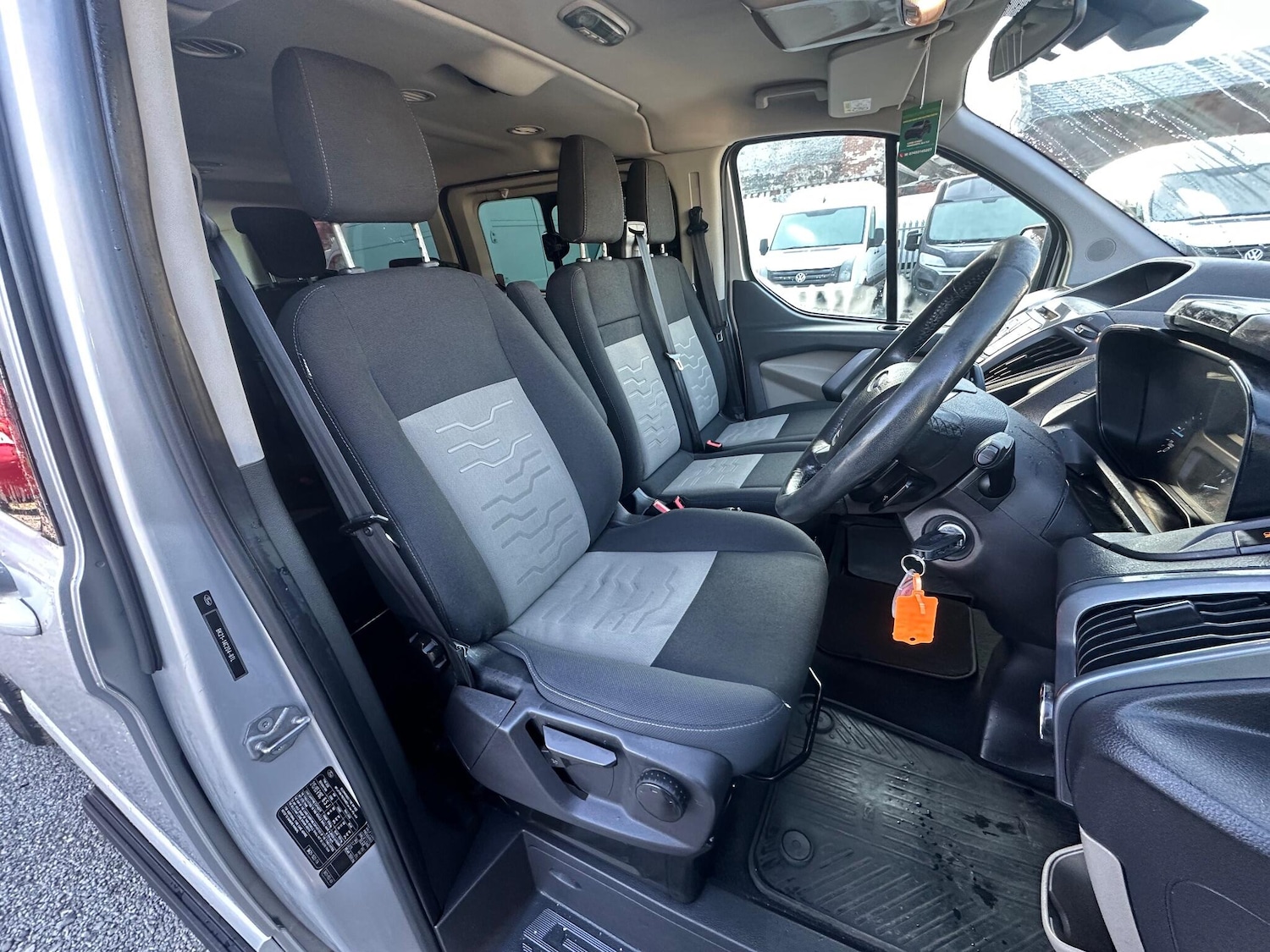 Used Ford Tourneo Custom 2015 for sale - 76992792: Photo 10