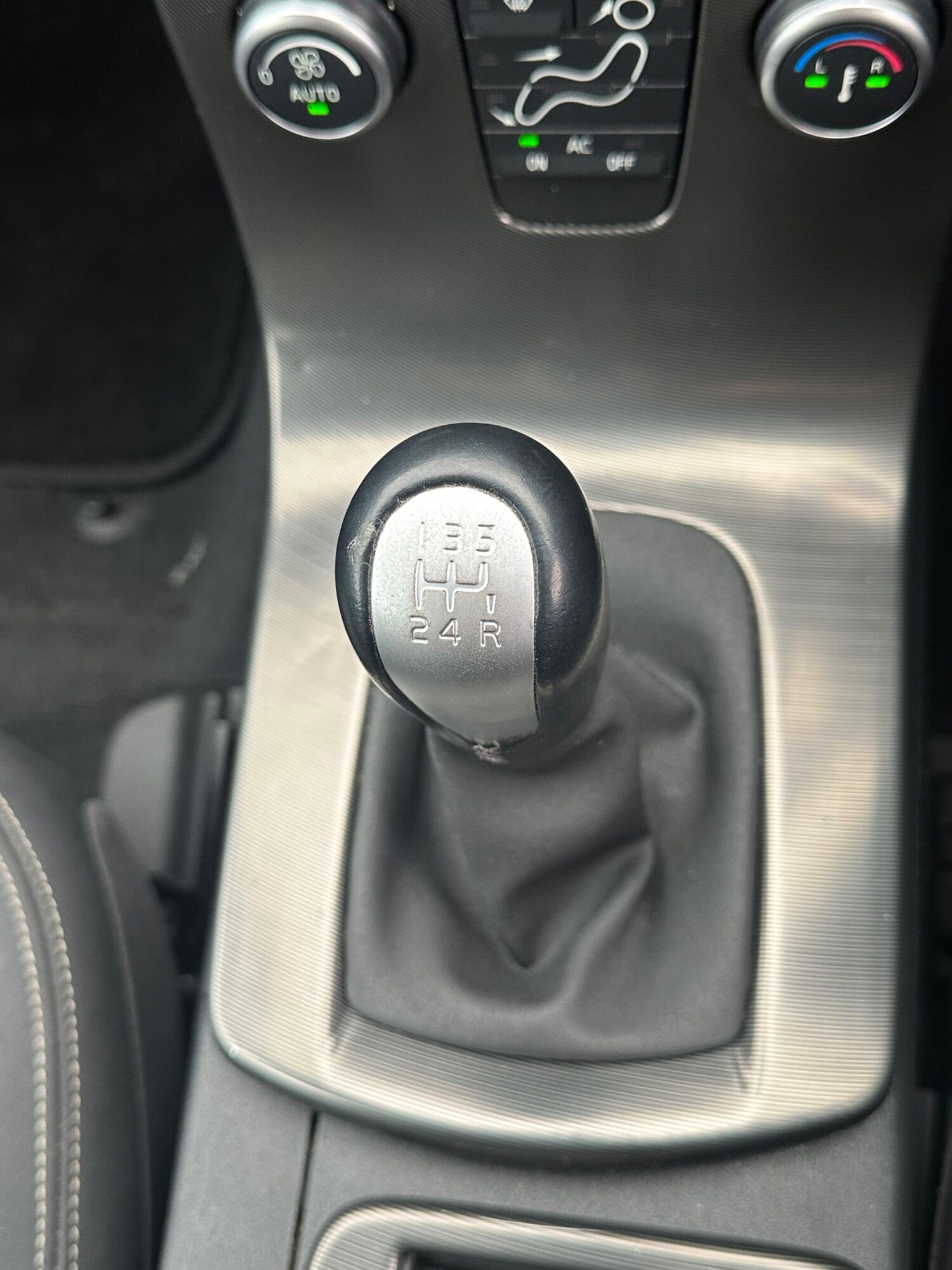 Used Volvo C30 2010 for sale - 77839013: Photo 10