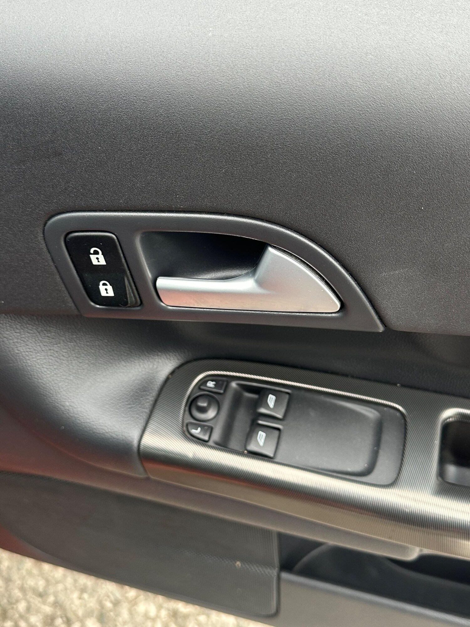 Used Volvo C30 2010 for sale - 77839013: Photo 16