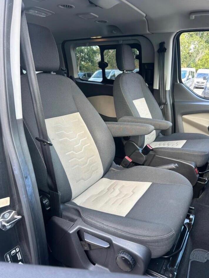 Used Ford Tourneo Custom 2017 for sale - 77982624: Photo 12