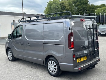 Used Vauxhall Vivaro 2017 for sale - 75589371: Photo
