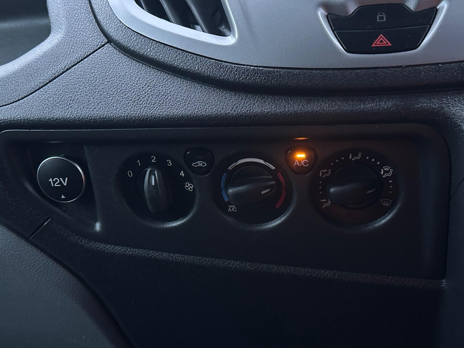 Used Ford Transit 2016 for sale - 76457192: Photo 11