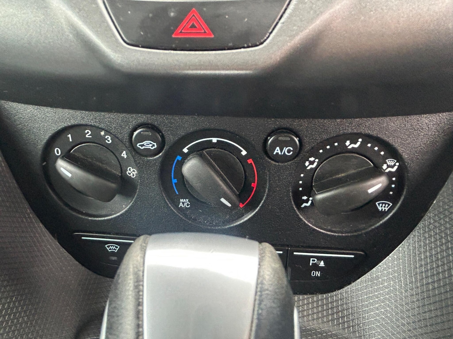 Used Ford Transit Connect 2016 for sale - 76270525: Photo 13