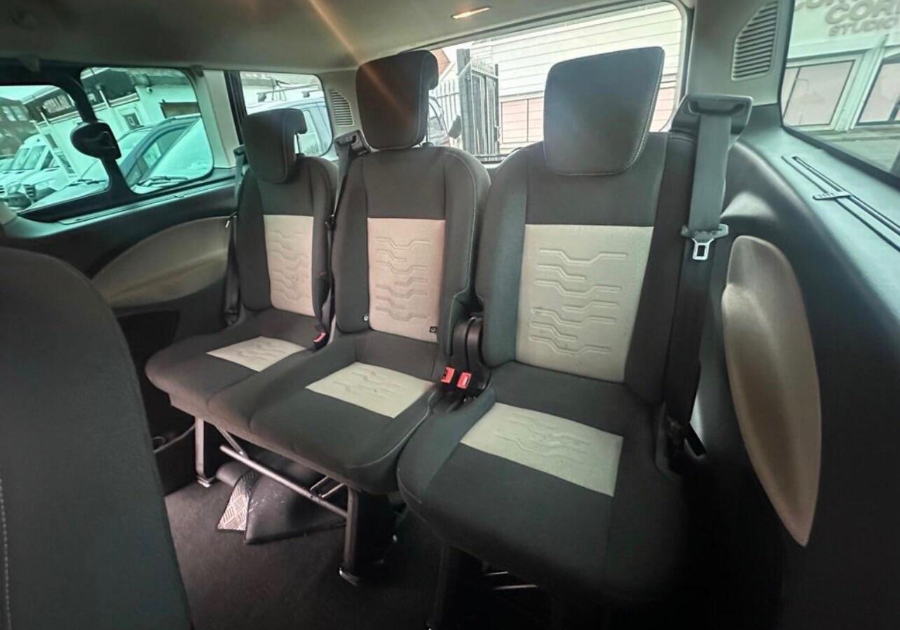 Used Ford Tourneo Custom 2015 for sale - 77982590: Photo 18