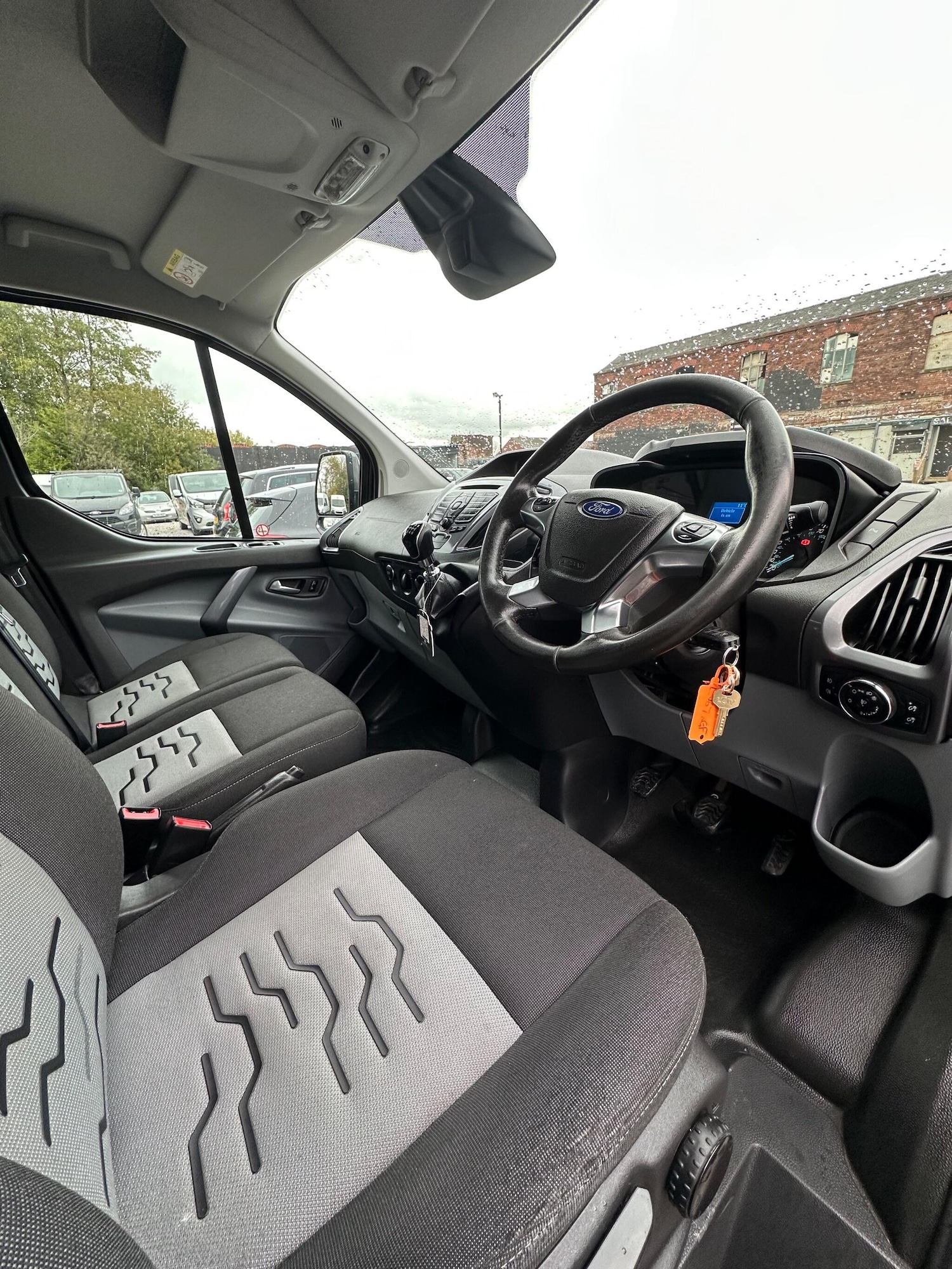 Used Ford Transit Custom 2017 for sale - 76538371: Photo 10