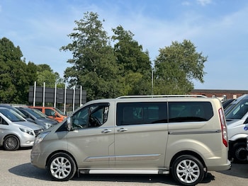 Ford - Tourneo Custom