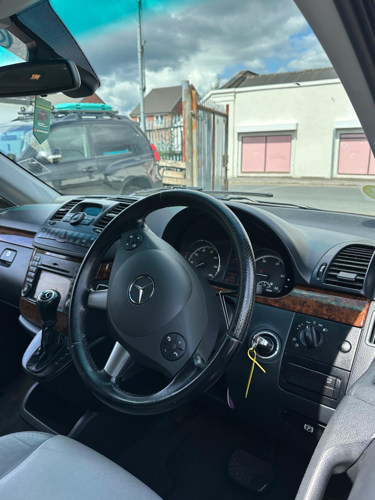 Vehicle 21