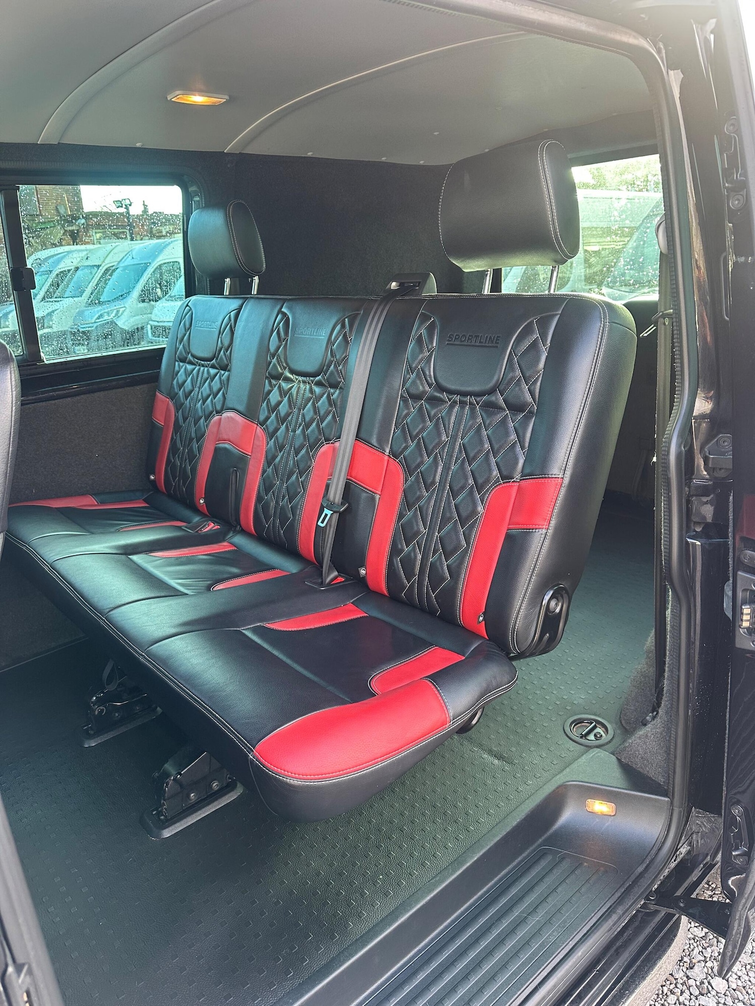 Used Volkswagen Transporter 2017 for sale - 76953072: Photo 20