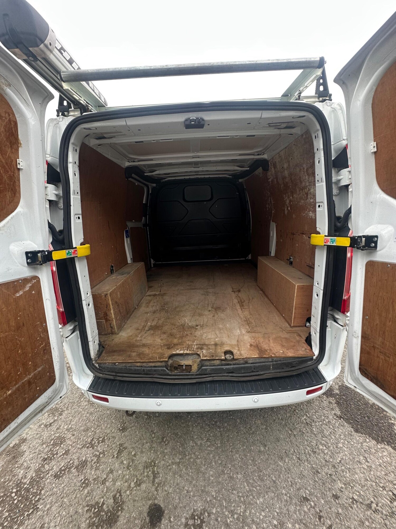 Used Ford Transit Custom 2015 for sale - 77839046: Photo 15