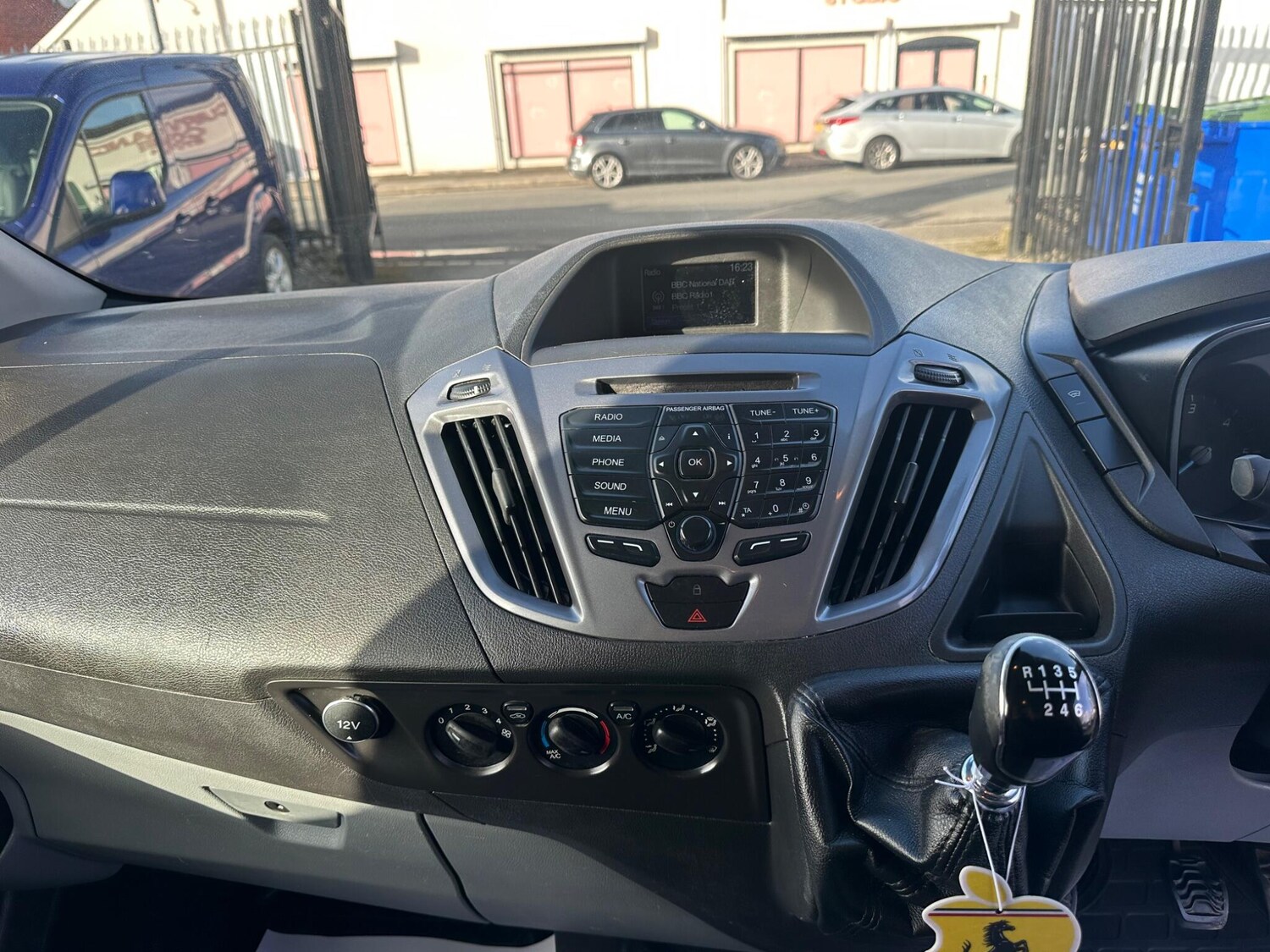 Used Ford Transit Custom for sale - 78057729: Photo 16