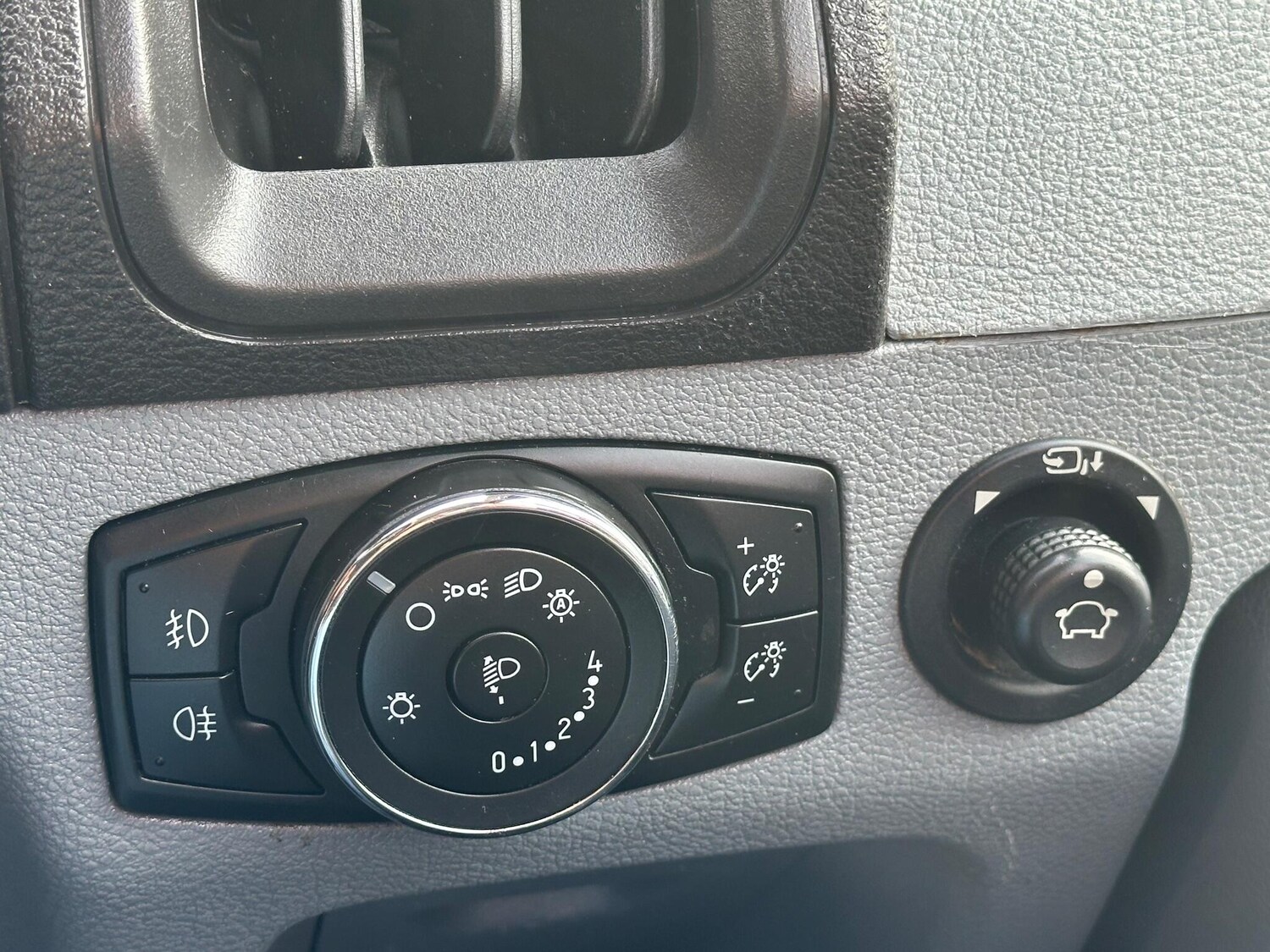 Used Ford Transit 2019 for sale - 76109760: Photo 14