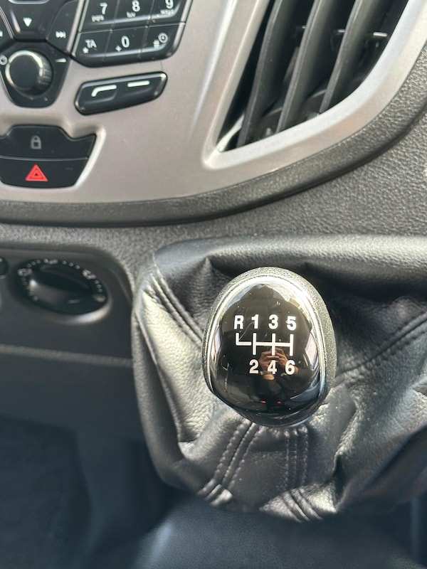 Used Ford Transit 2019 for sale - 76109760: Photo 24