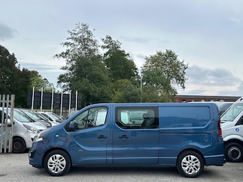 Used Vauxhall Vivaro 2017 for sale - 76094588: Photo 4