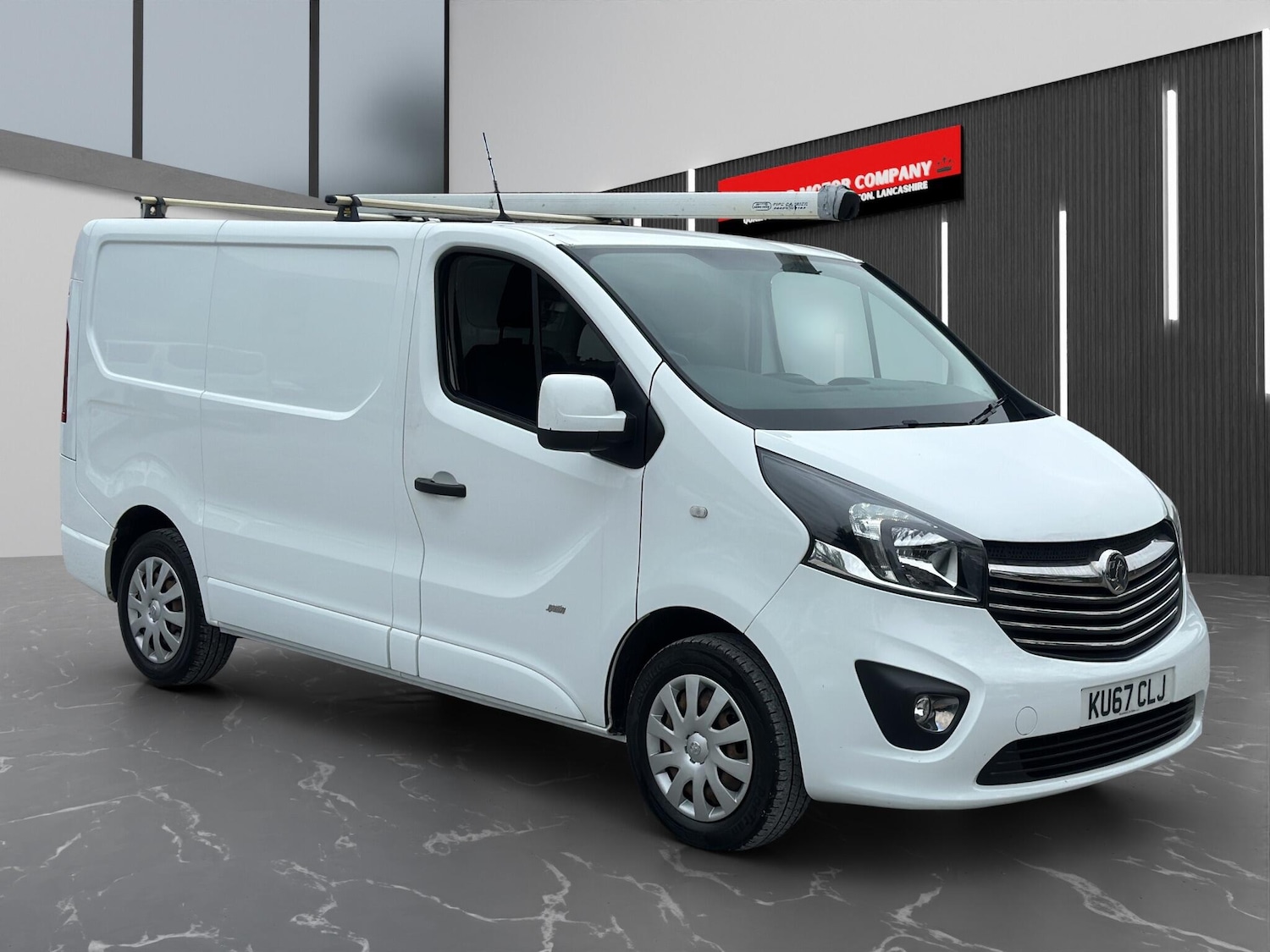 Used Vauxhall Vivaro 2017 for sale - 76318041: Photo 1