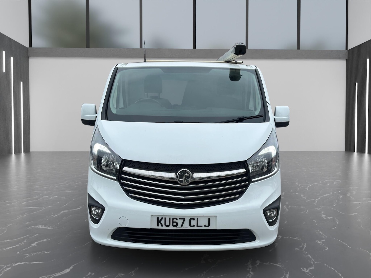 Used Vauxhall Vivaro 2017 for sale - 76318041: Photo 2