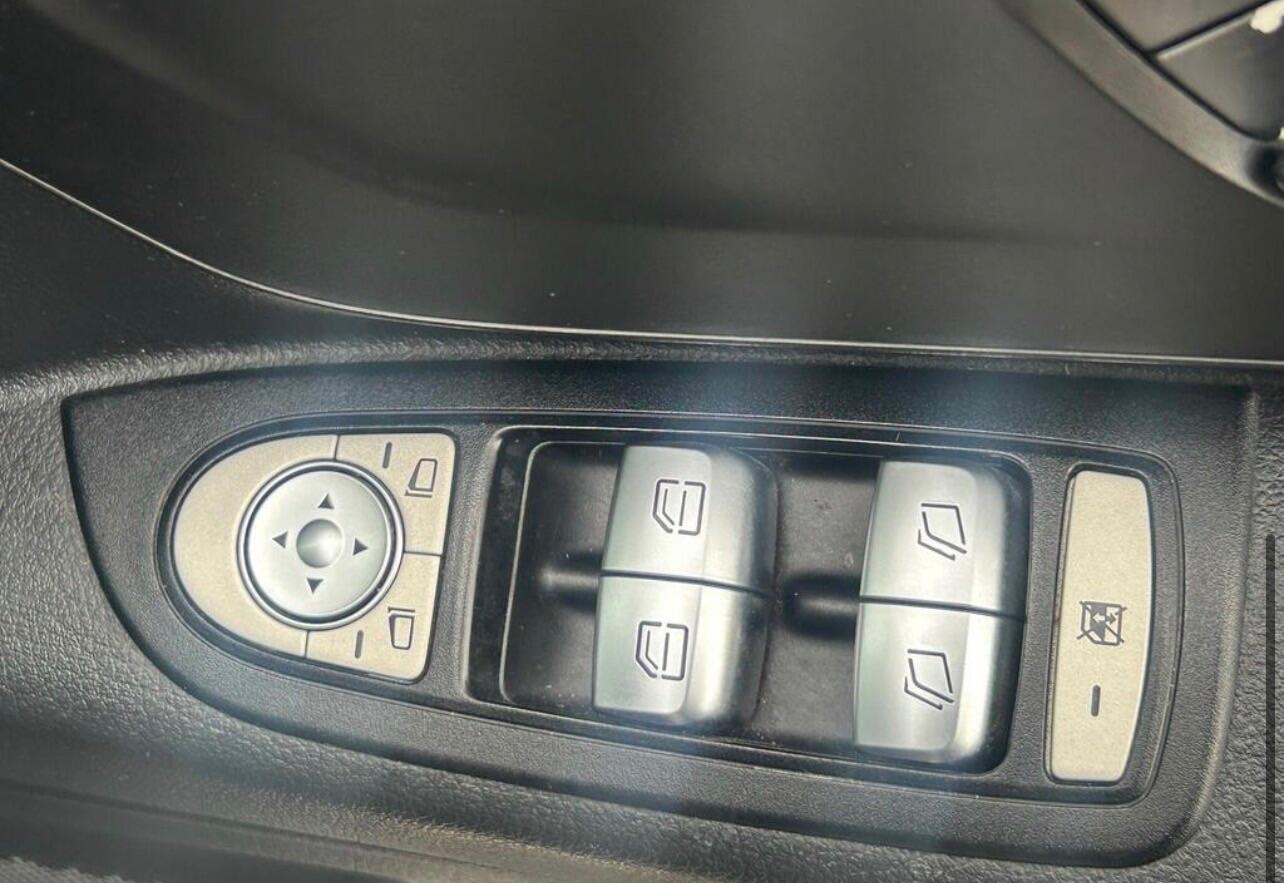 Used Mercedes-Benz Vito for sale - 77084416: Photo 19