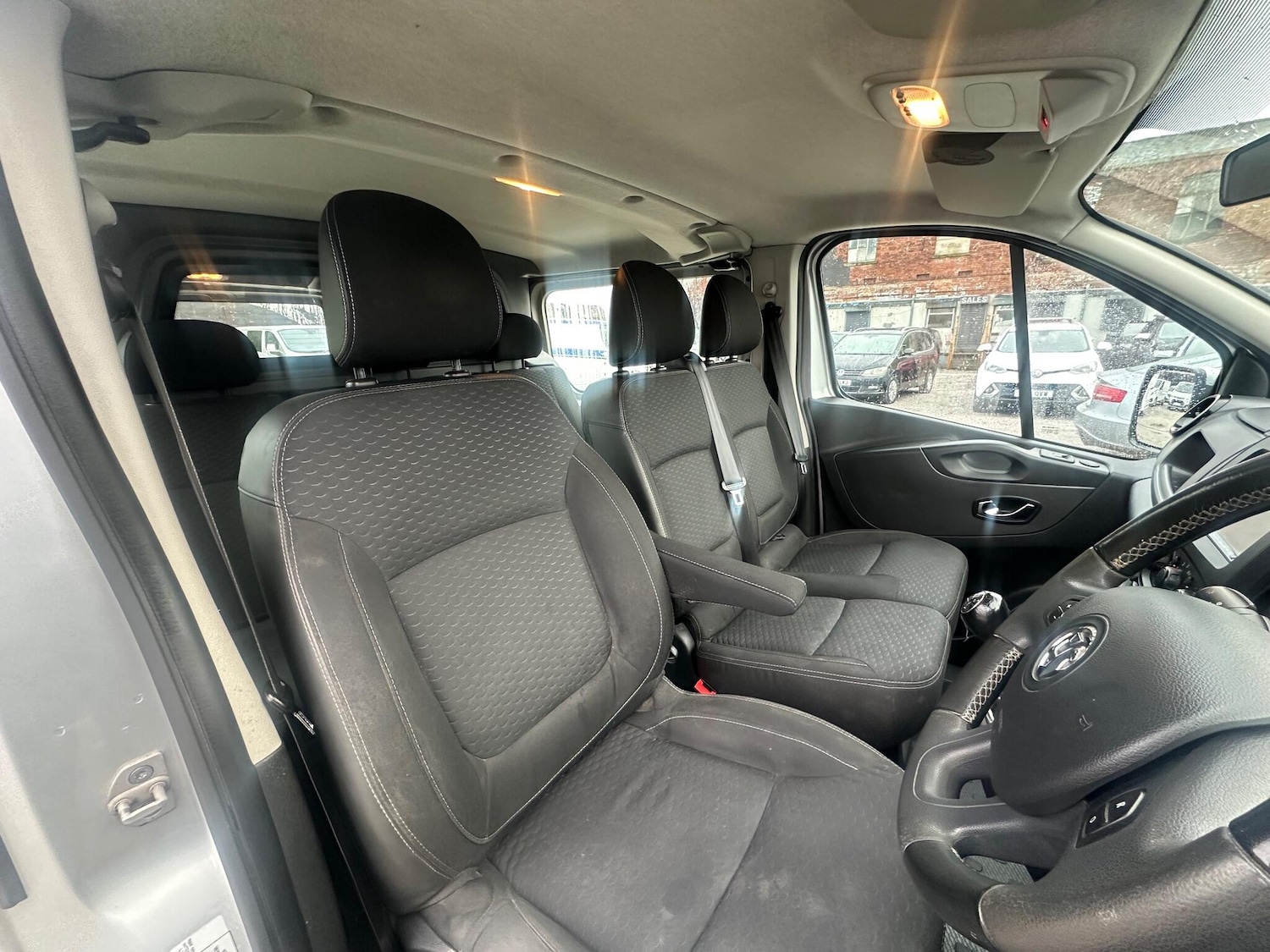 Used Vauxhall Vivaro 2017 for sale - 76823935: Photo 10