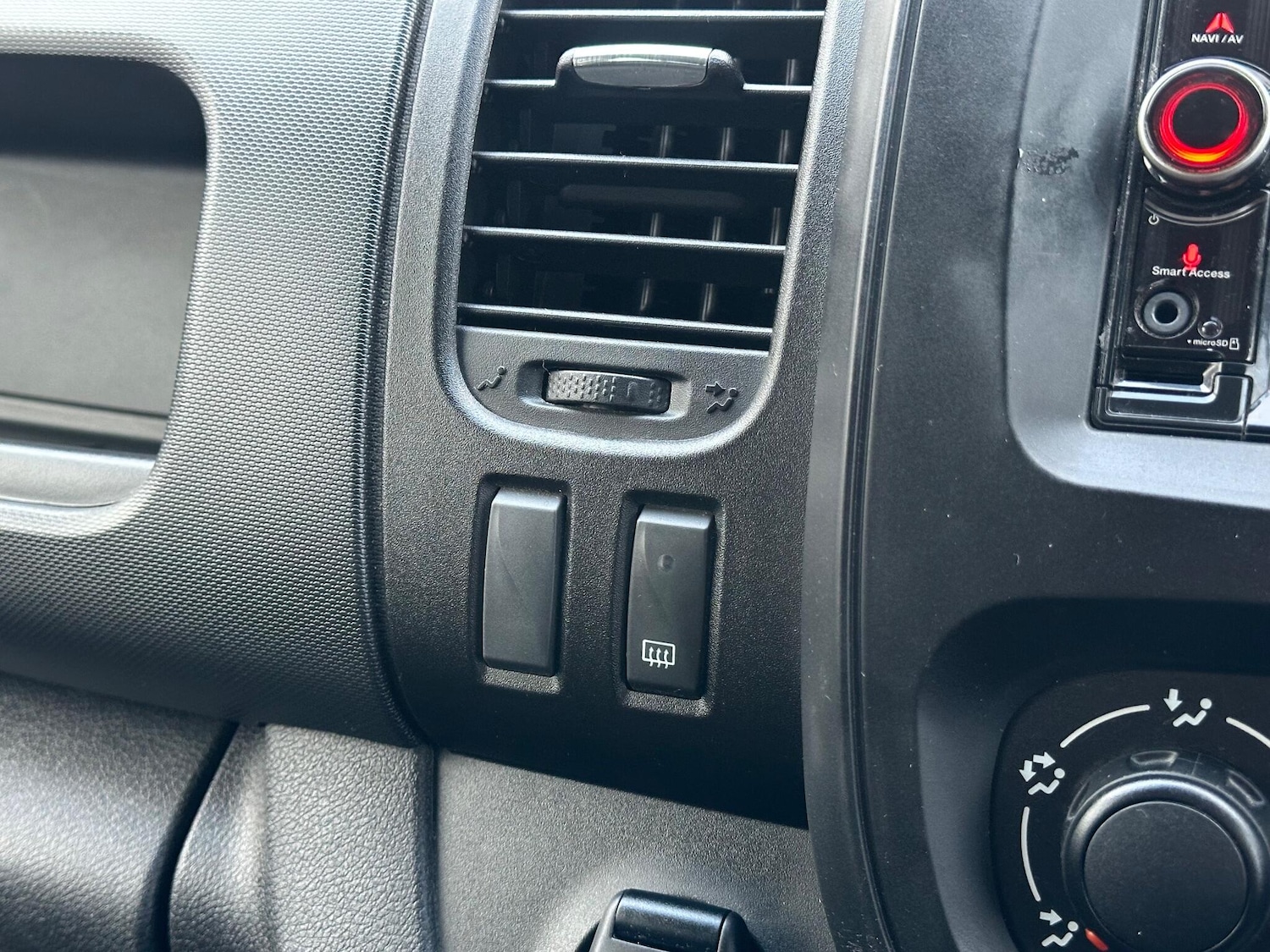 Used Vauxhall Vivaro 2017 for sale - 76823935: Photo 13