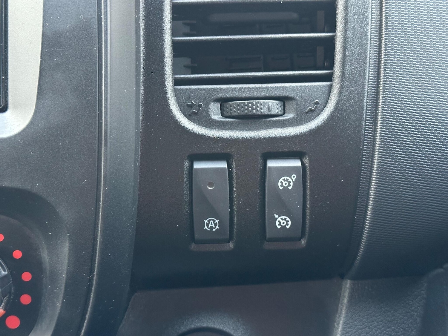 Used Vauxhall Vivaro 2017 for sale - 76823935: Photo 14