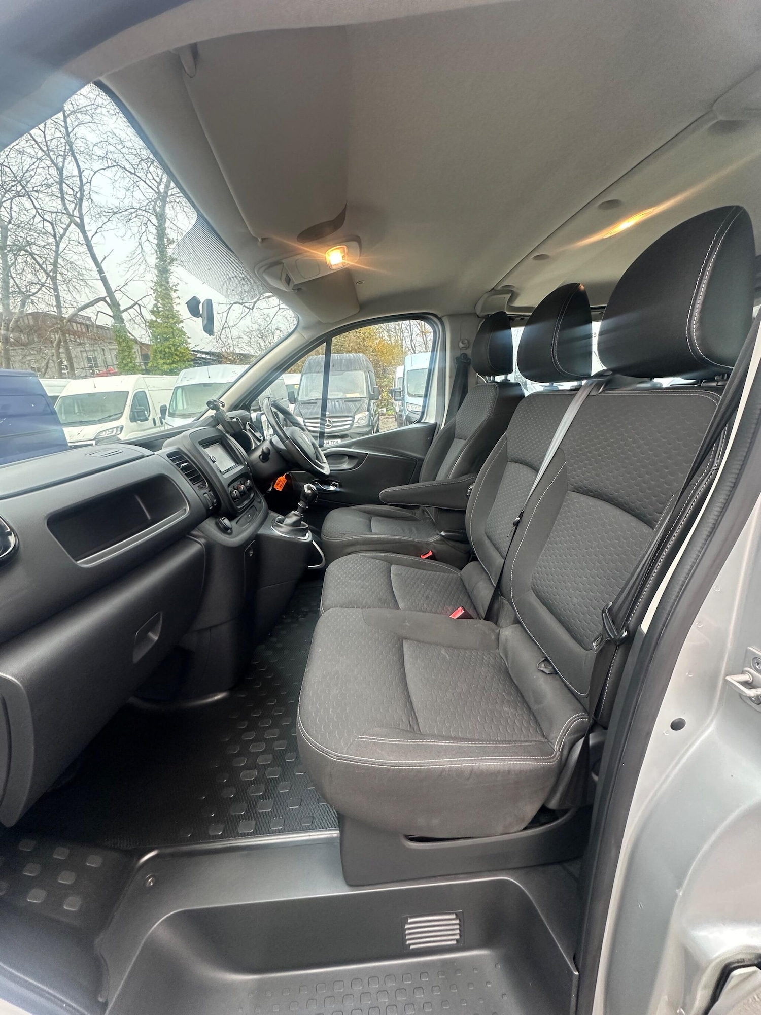 Used Vauxhall Vivaro 2017 for sale - 76823935: Photo 18