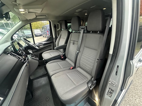 Used Ford Tourneo Custom 2019 for sale - 72833695: Photo 14