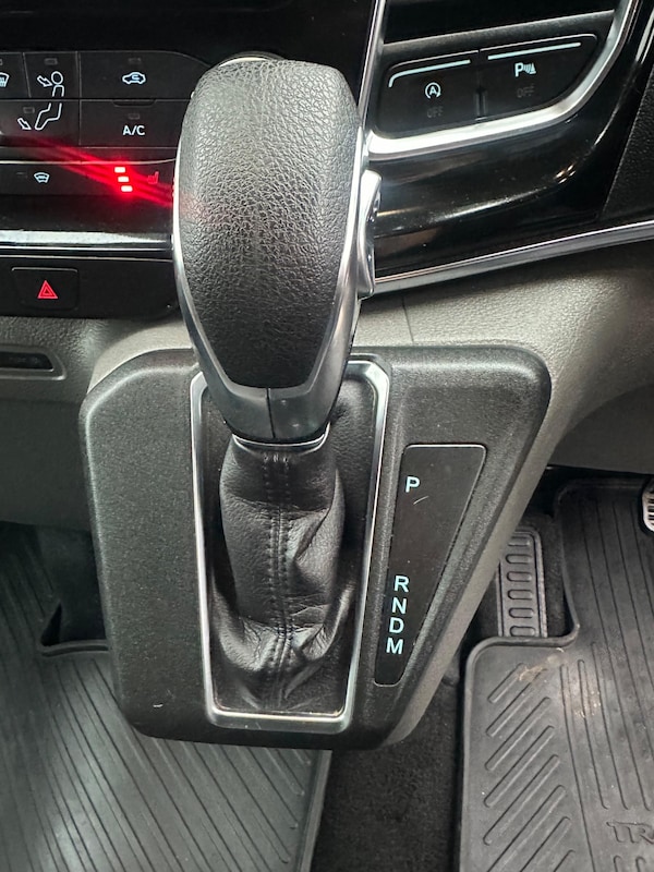 Used Ford Tourneo Custom 2019 for sale - 72833695: Photo 28