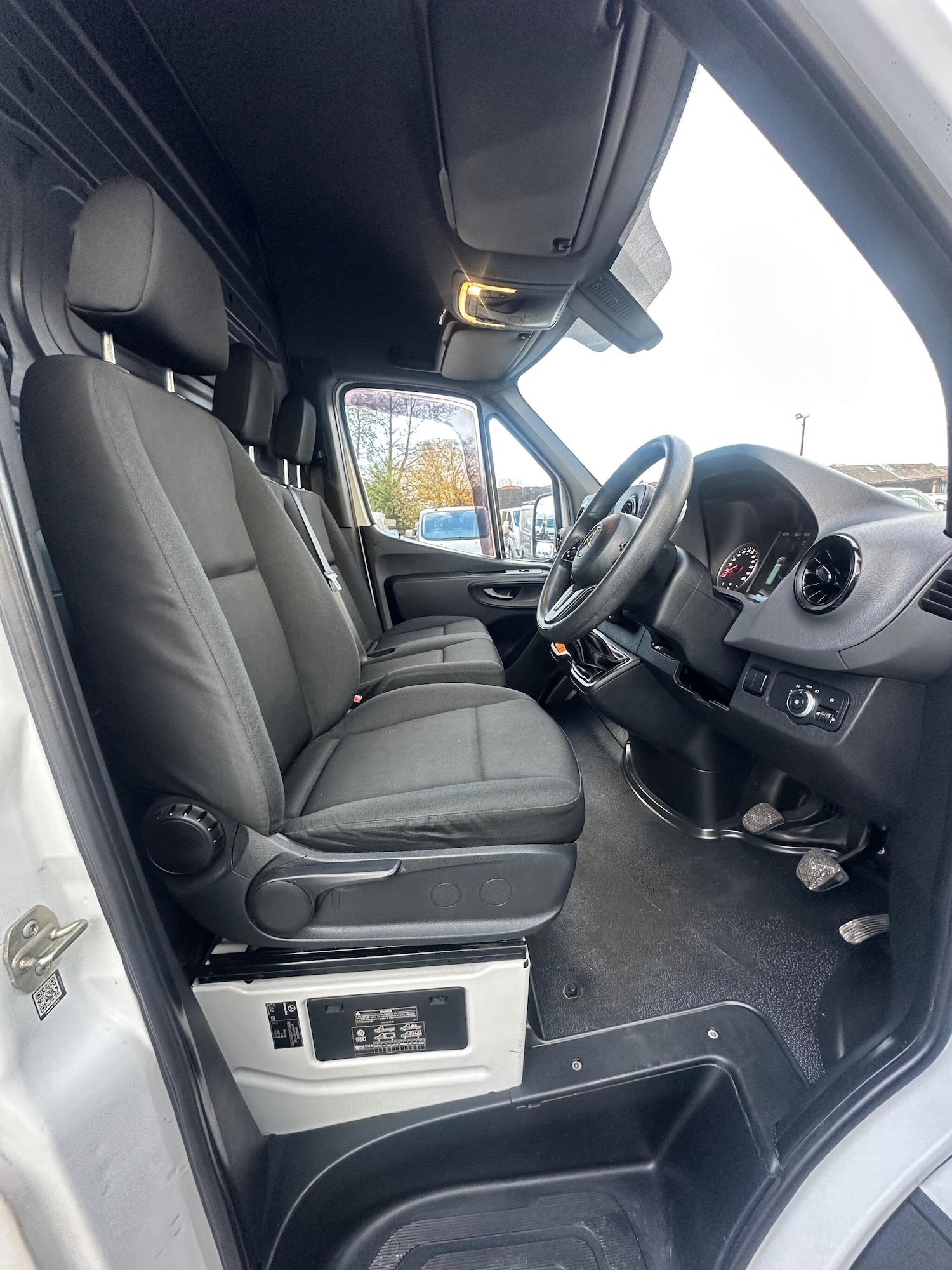 Used Mercedes-Benz Sprinter 2018 for sale - 76898482: Photo 10