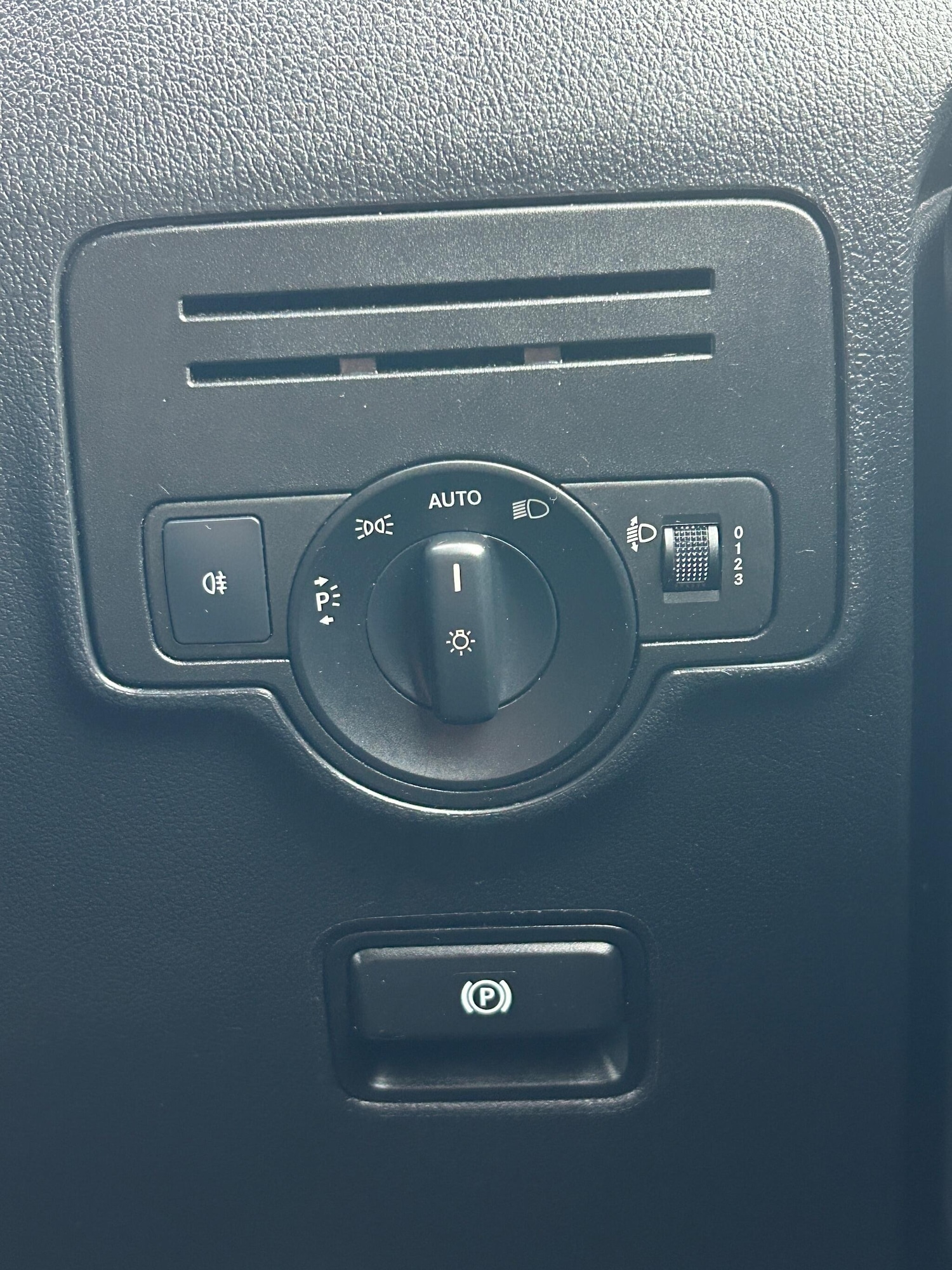 Used Mercedes-Benz Vito 2019 for sale - 77166785: Photo 11