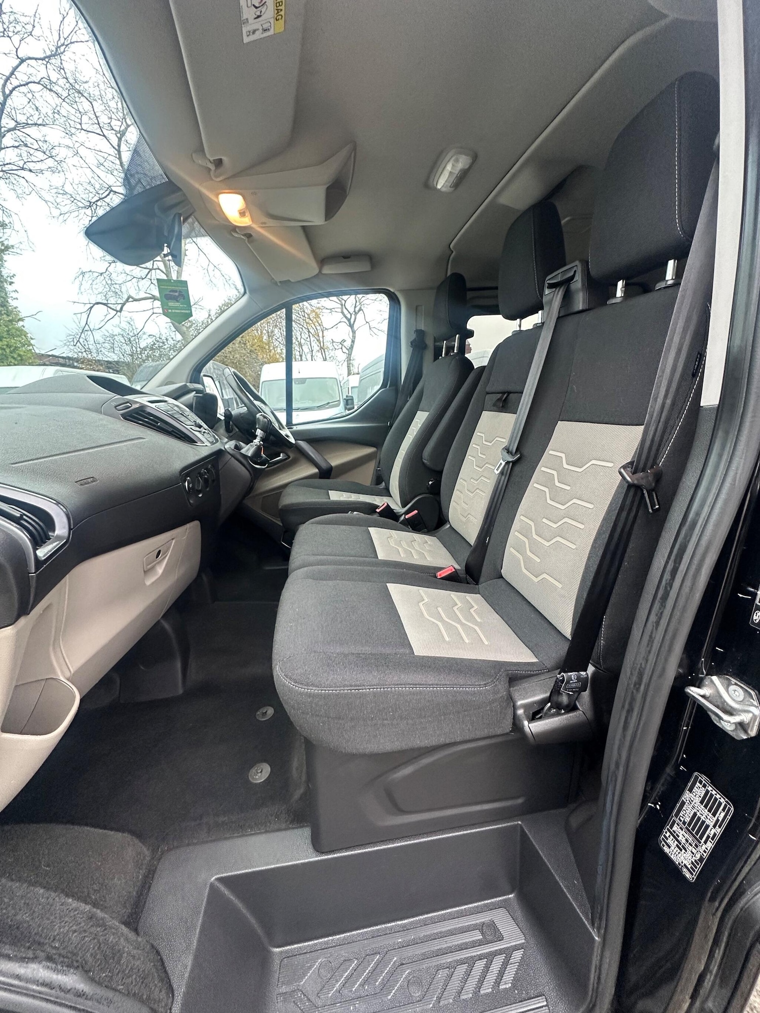 Used Ford Tourneo Custom 2017 for sale - 76823412: Photo 16