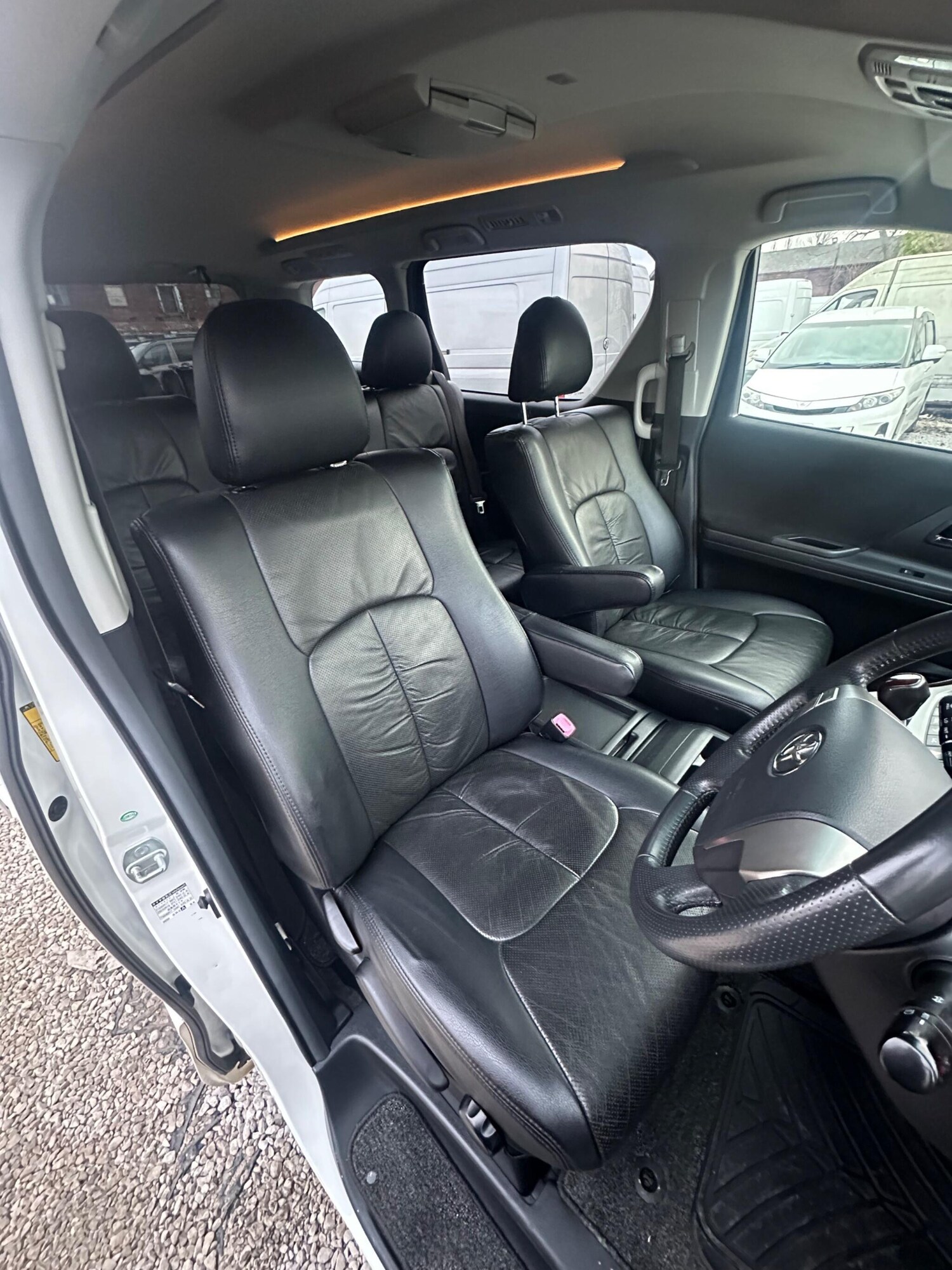 Used Toyota Vellfire 2024 for sale - 77524391: Photo 10