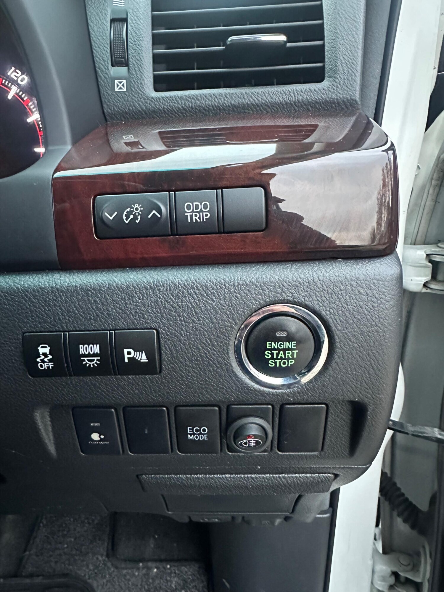 Used Toyota Vellfire 2024 for sale - 77524391: Photo 15