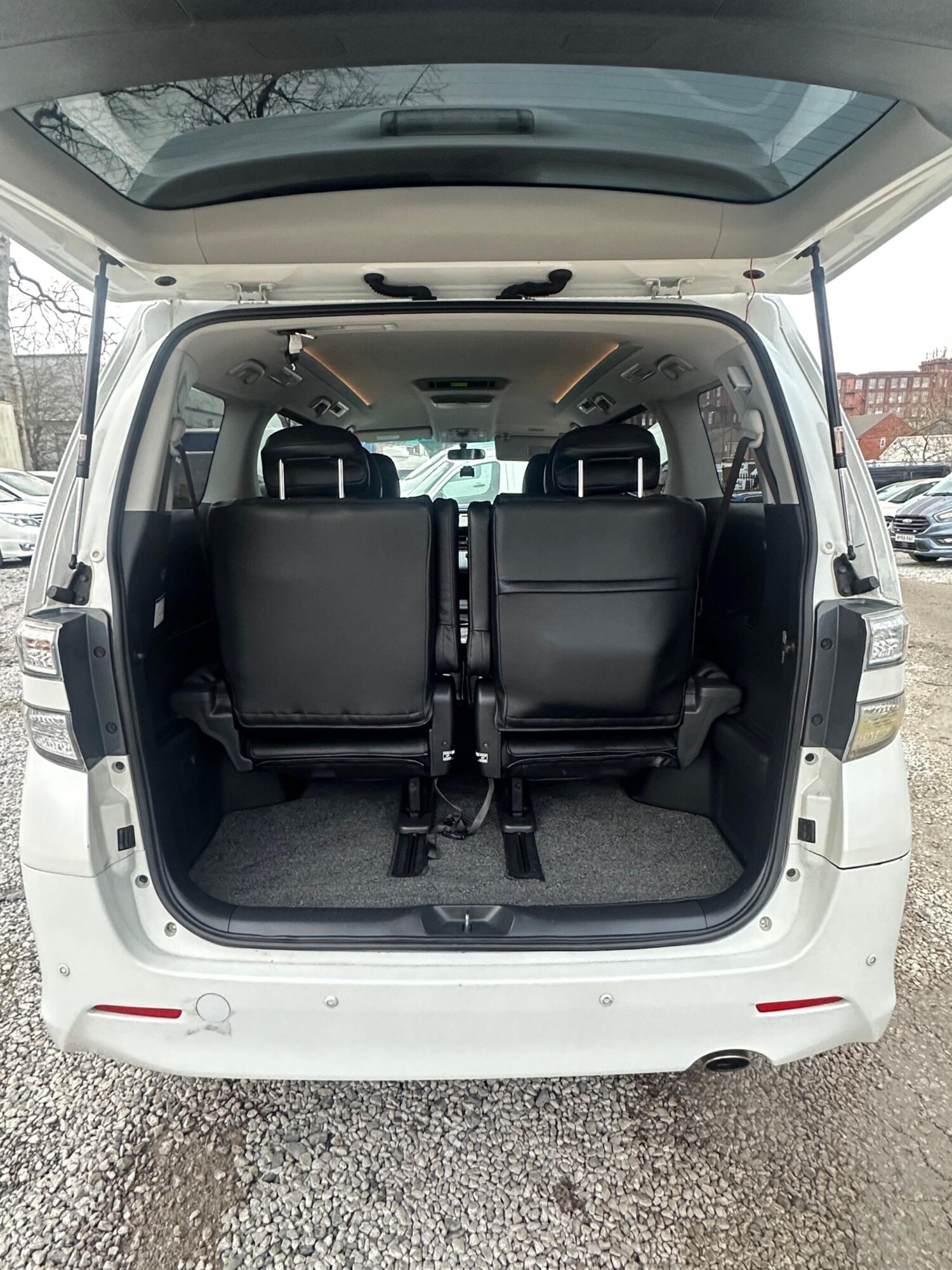 Used Toyota Vellfire 2024 for sale - 77524391: Photo 18