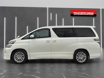 Used Toyota Vellfire 2024 for sale - 77524391: Photo