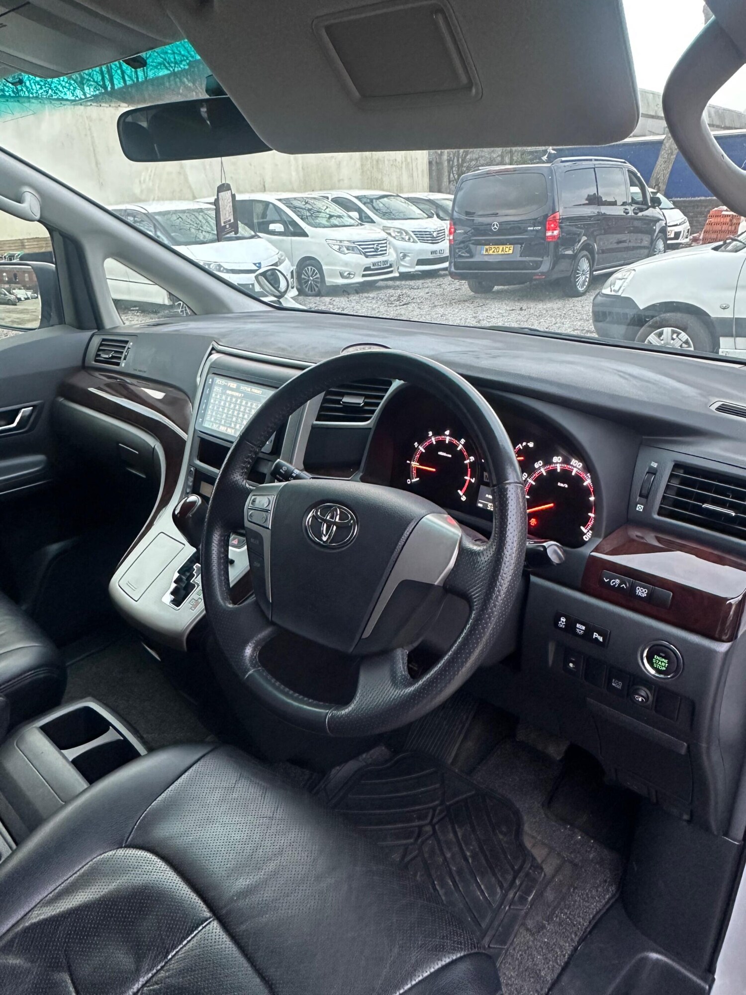 Used Toyota Vellfire 2024 for sale - 77524391: Photo 9