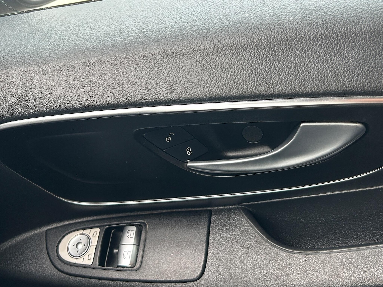 Used Mercedes-Benz Vito 2016 for sale - 77084441: Photo 24