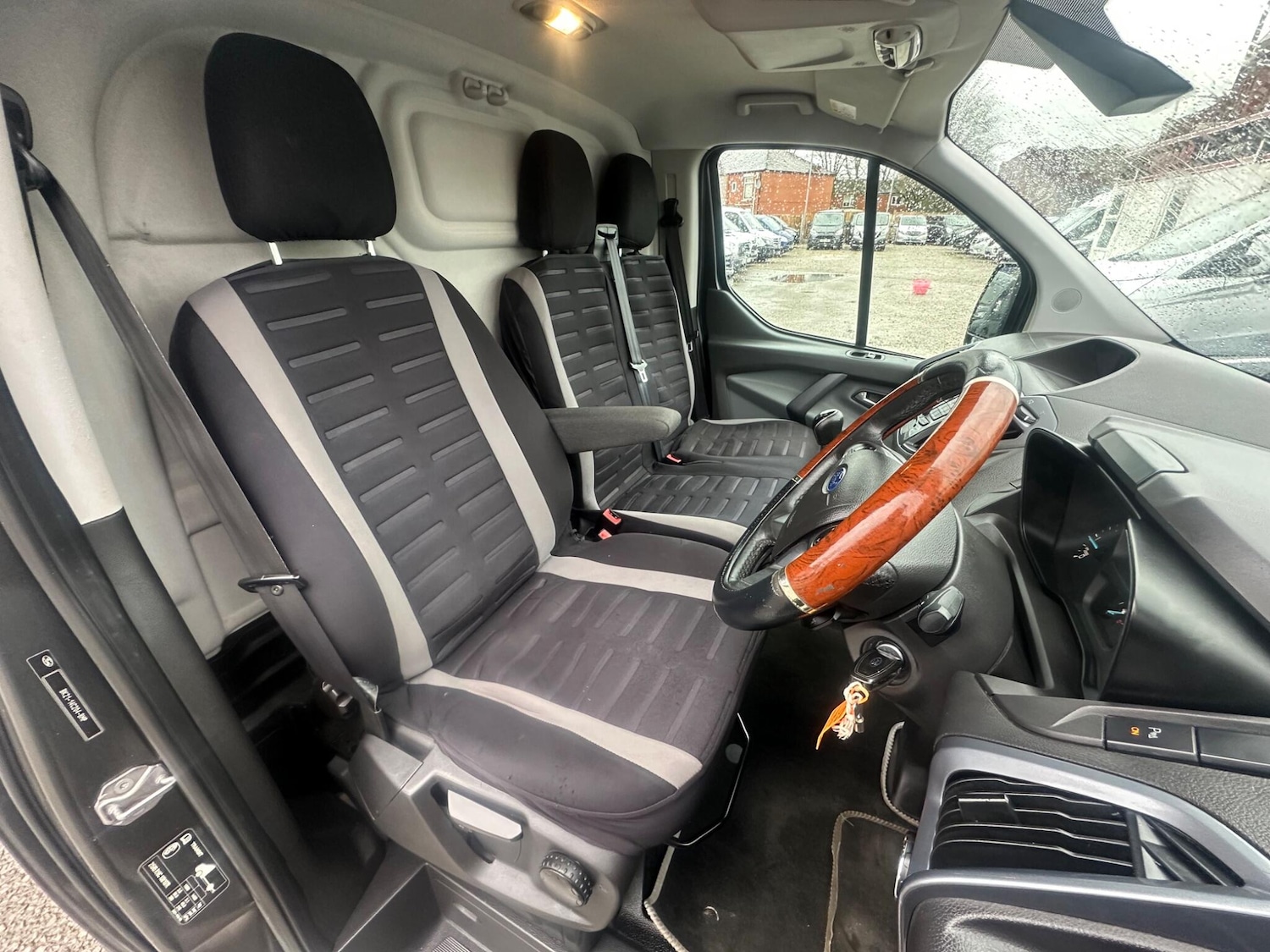 Used Ford Transit Custom 2015 for sale - 77704609: Photo 10
