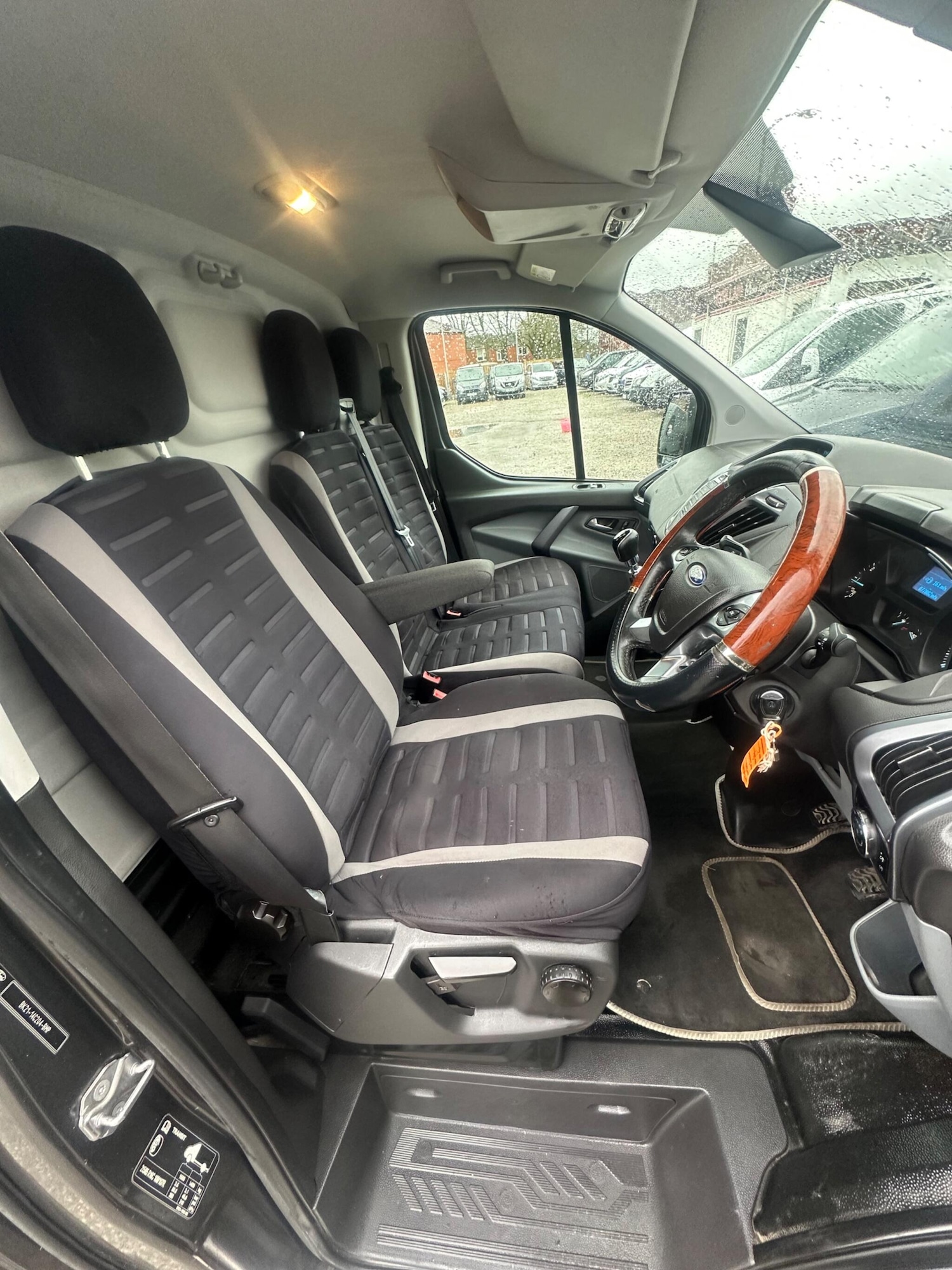 Used Ford Transit Custom 2015 for sale - 77704609: Photo 11