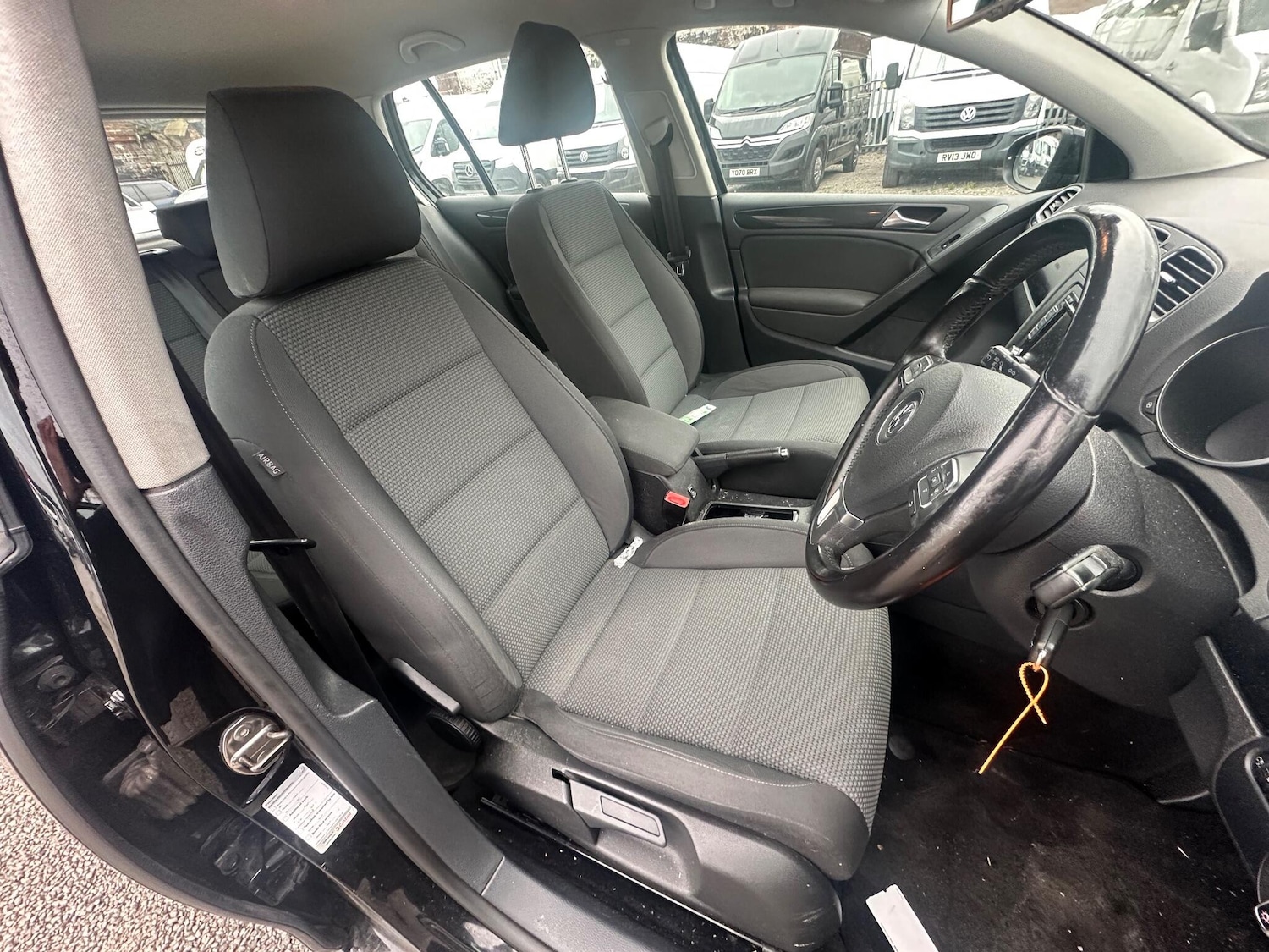 Used Volkswagen Golf 2011 for sale - 76714798: Photo 10