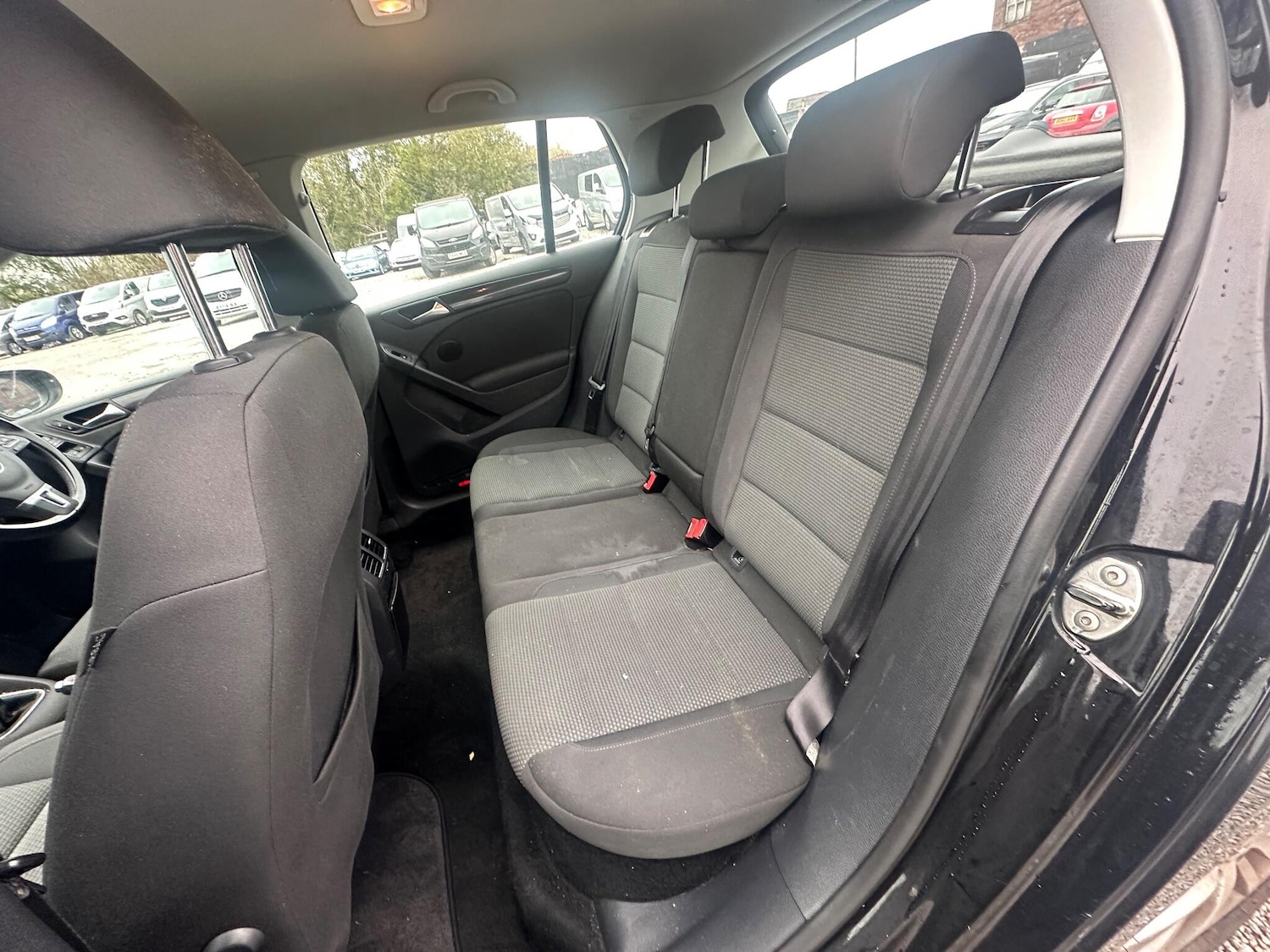 Used Volkswagen Golf 2011 for sale - 76714798: Photo 12