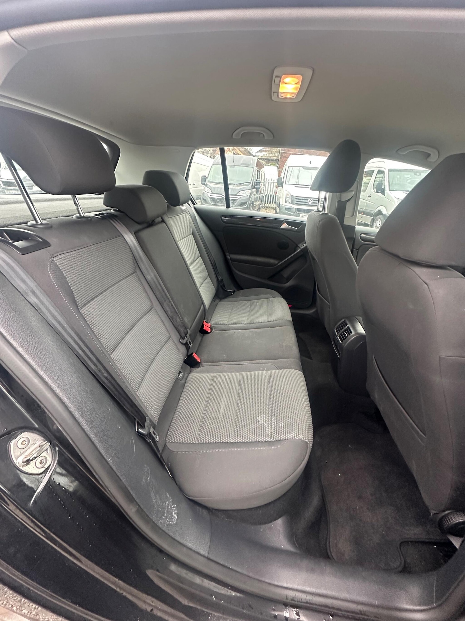 Used Volkswagen Golf 2011 for sale - 76714798: Photo 15