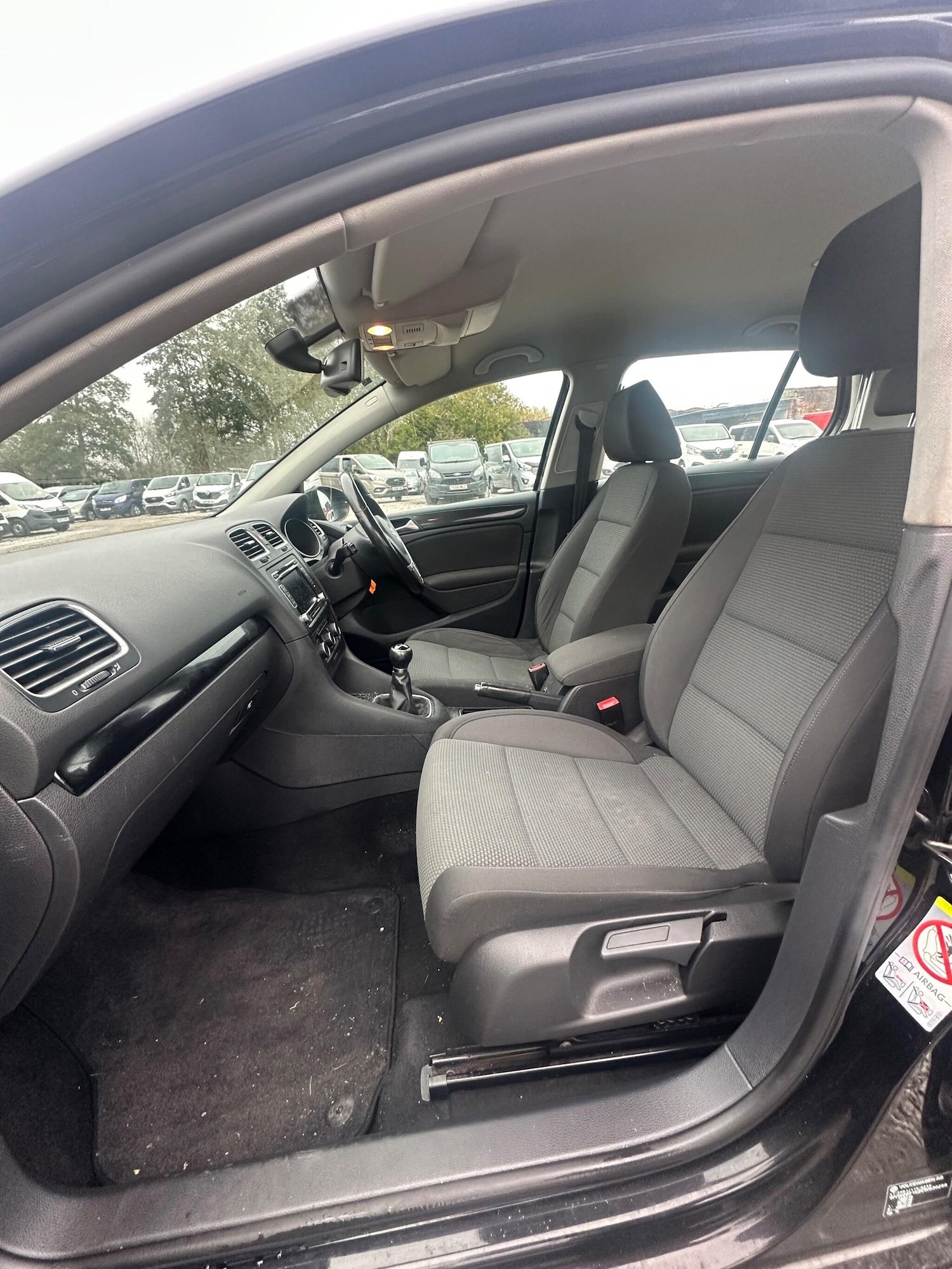 Used Volkswagen Golf 2011 for sale - 76714798: Photo 21