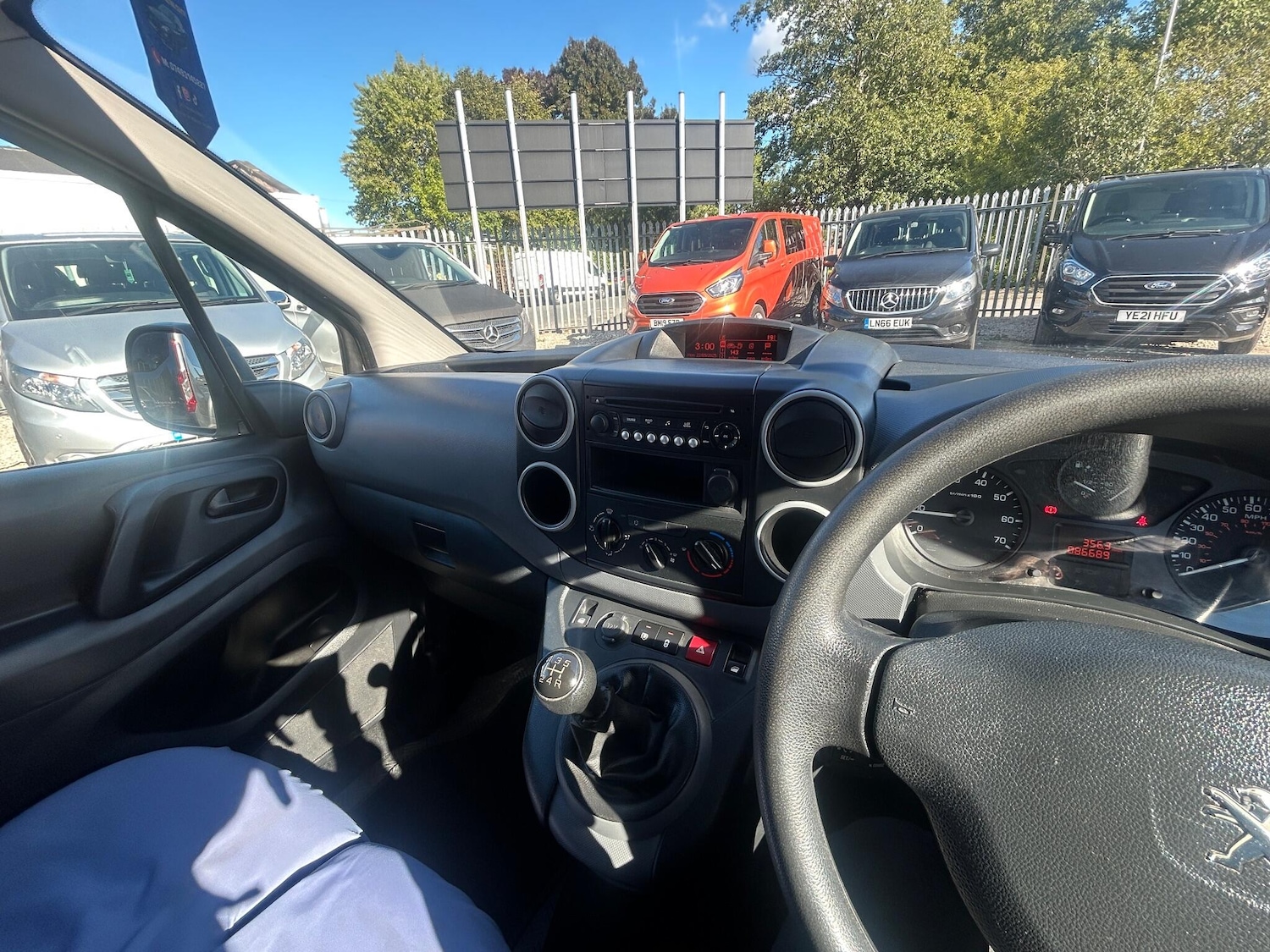 Used Peugeot Partner 2018 for sale - 76326067: Photo 13